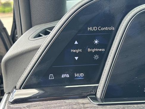 Used 2023 Cadillac Escalade Premium Luxury w/ Performance Package AWD/4WD image 23
