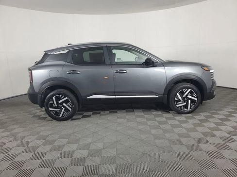 New 2026 Nissan Kicks SV image 3