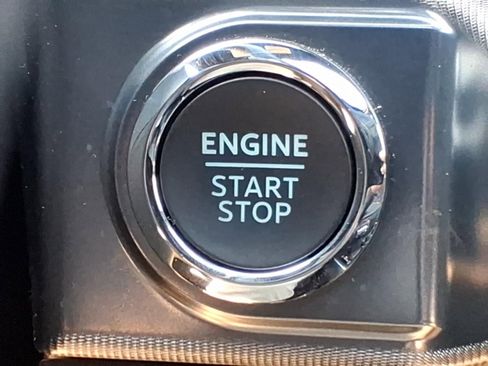 Used 2025 Ford F150 Raptor AWD/4WD image 23