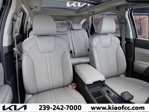 New 2026 Kia Sorento S w/ S Panoramic Sunroof Package image 15