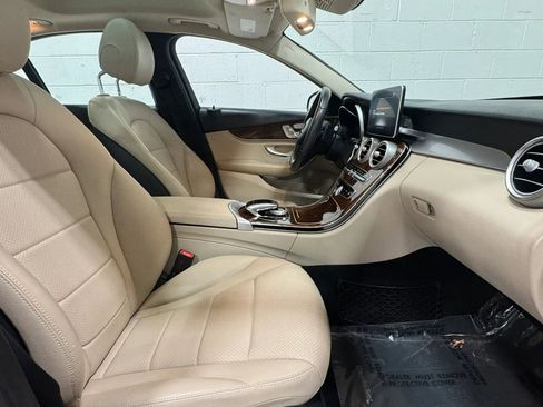 Used 2016 Mercedes-Benz C 300 4MATIC Sedan image 29