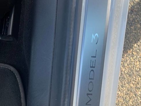 Used 2019 Tesla Model 3 Long Range image 23