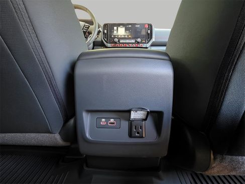 New 2026 Nissan Frontier PRO-4X w/ Pro-4x Convenience Package image 8