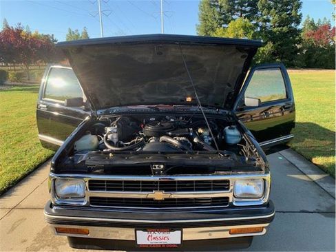 Used 1991 Chevrolet S10 Pickup 2WD Regular Cab image 28