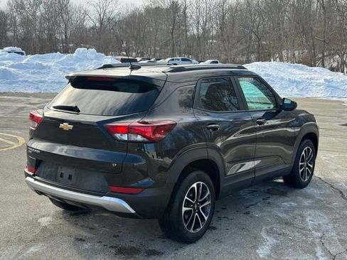 Used 2025 Chevrolet TrailBlazer LT image 5