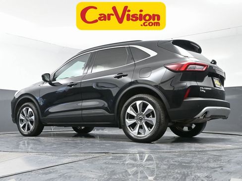 Used 2025 Ford Escape Platinum image 53