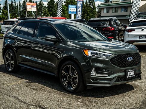 Used 2023 Ford Edge ST w/ Equipment Group 401A AWD/4WD image 4