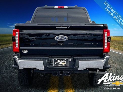 Used 2023 Ford F250 Lariat w/ Chrome Package image 6