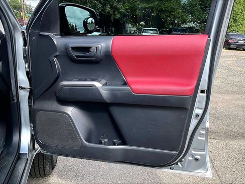 Used 2023 Toyota Tacoma SR5 RWD image 23