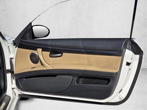 Used 2010 BMW M3 Coupe image 11