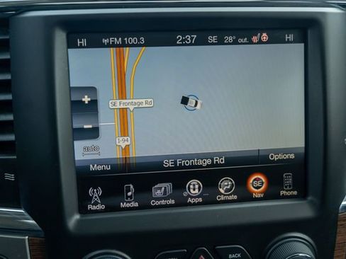 Used 2015 RAM 1500 Laramie w/ Convenience Group image 24