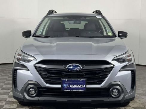 Used 2023 Subaru Outback Premium image 6