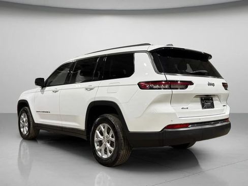 Used 2023 Jeep Grand Cherokee L Limited AWD/4WD image 6