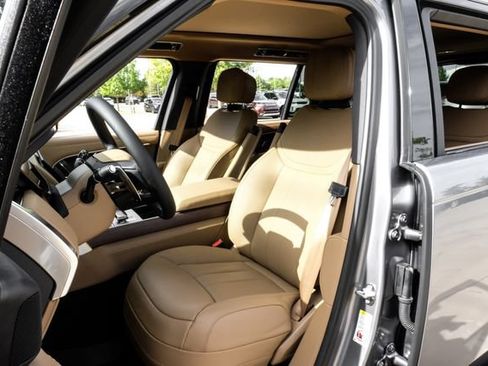 New 2026 Land Rover Range Rover Long Wheelbase SE AWD/4WD image 41