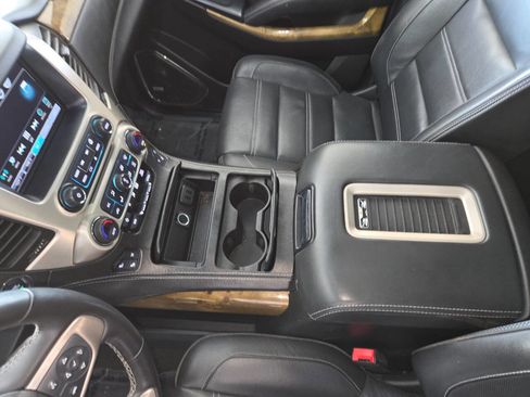 Used 2017 GMC Yukon Denali w/ Open Road Package AWD/4WD image 16