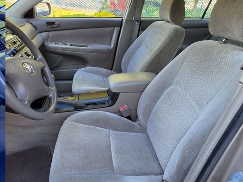 Used 2003 Toyota Camry SE FWD image 9