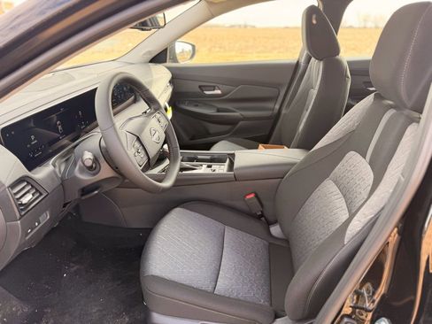 New 2026 Nissan Sentra SV w/ SV Convenience Package image 9