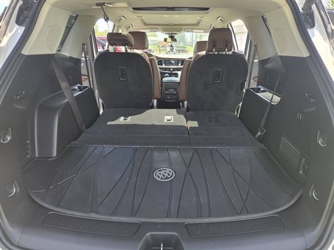 Used 2018 Buick Enclave Avenir FWD image 22