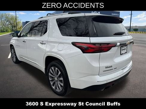 Used 2023 Chevrolet Traverse Premier AWD/4WD image 6