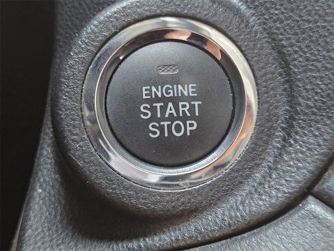 Used 2022 Subaru Outback Limited XT image 19