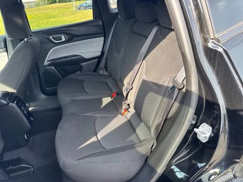 Used 2025 Jeep Compass Sport AWD/4WD image 15