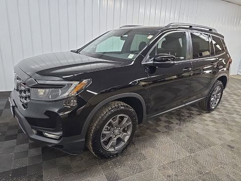 Used 2024 Honda Passport TrailSport image 8
