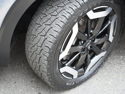 Used 2023 Kia Telluride S w/ S Sunroof Package AWD/4WD image 11