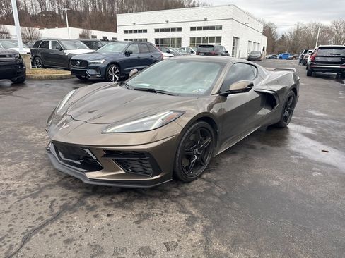 Used 2020 Chevrolet Corvette Stingray Preferred Cpe w/ 2LT Preferred Equipment Group image 3