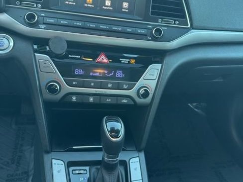 Used 2017 Hyundai Elantra Value Edition image 22