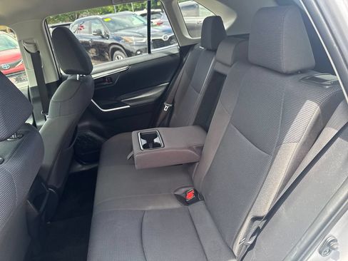 Used 2019 Toyota RAV4 LE w/ All Weather Liner Package AWD/4WD image 33