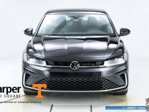 Used 2025 Volkswagen Jetta SE w/ Sunroof Package FWD image 52