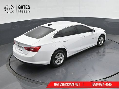 Used 2022 Chevrolet Malibu LS image 38