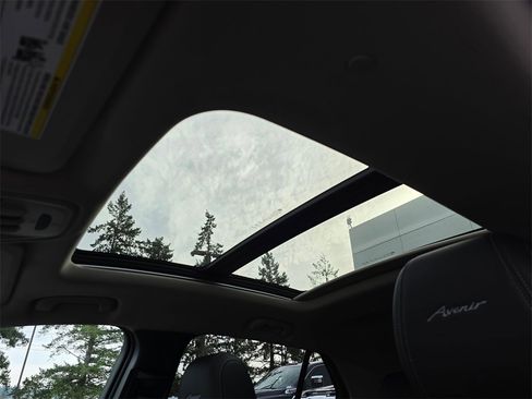 New 2026 Buick Encore GX Avenir w/ Avenir Technology Package image 23