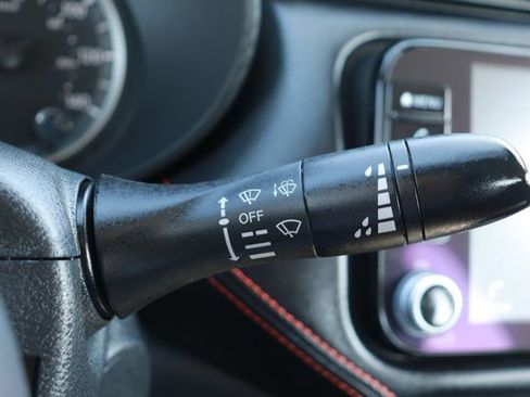 Used 2025 Nissan Versa SR w/ Trunk Package image 22