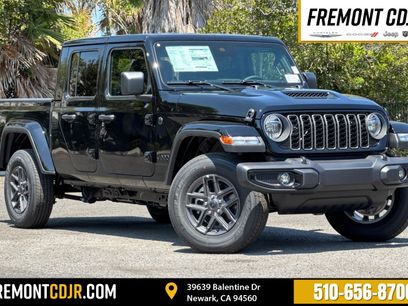 New 2025 Jeep Gladiator Sport