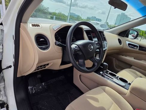 Used 2016 Nissan Pathfinder S FWD image 24