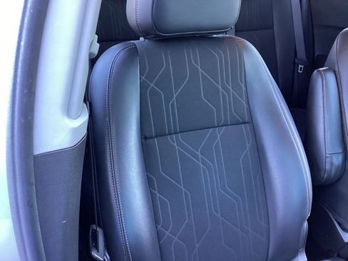 Used 2020 Chevrolet Trax LT w/ LT Convenience Package image 16