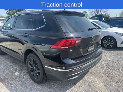Used 2024 Volkswagen Tiguan SE image 5