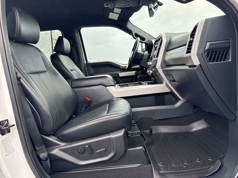 Used 2022 Ford F250 Lariat w/ Lariat Ultimate Package image 10