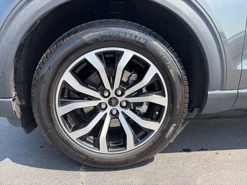 Used 2020 Ford Explorer ST w/ Premium Technology Package AWD/4WD image 12