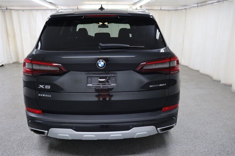 Used 2022 BMW X5 sDrive40i w/ Premium Package RWD image 5