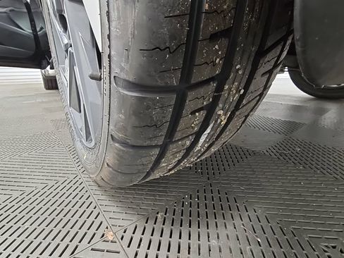 Used 2025 Hyundai Elantra Sport image 37