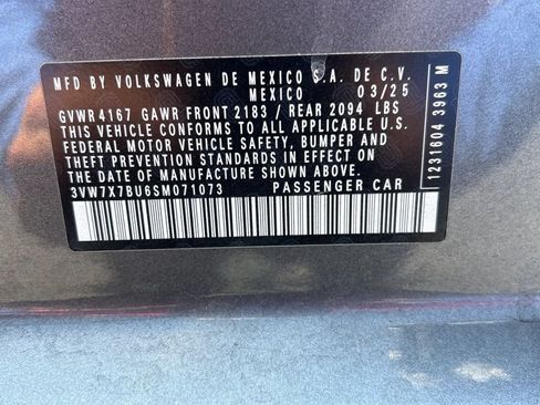 Used 2025 Volkswagen Jetta SE FWD image 3
