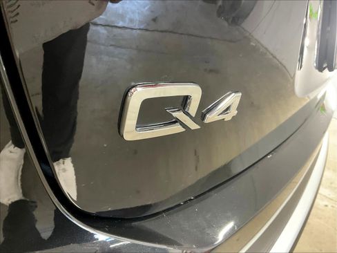 Used 2025 Audi Q4 e-tron Premium Plus w/ Premium Plus image 10