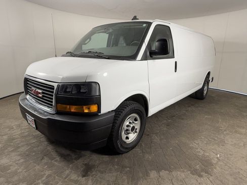 Used 2023 GMC Savana 2500 Extended image 4