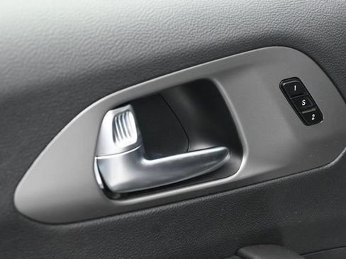 New 2027 Chrysler Pacifica Limited AWD/4WD image 12