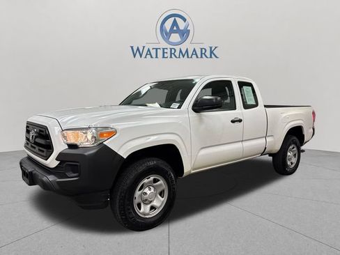 Used 2016 Toyota Tacoma SR AWD/4WD image 1