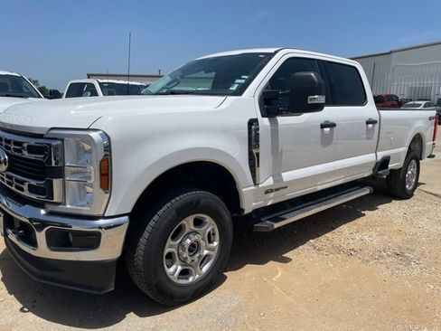 Used 2025 Ford F250 XLT AWD/4WD image 1