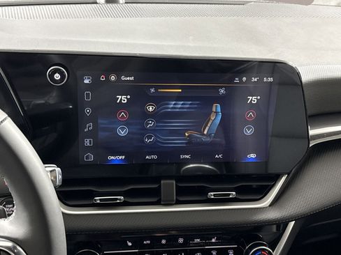 New 2026 Chevrolet Equinox LT w/ Convenience Package II image 21