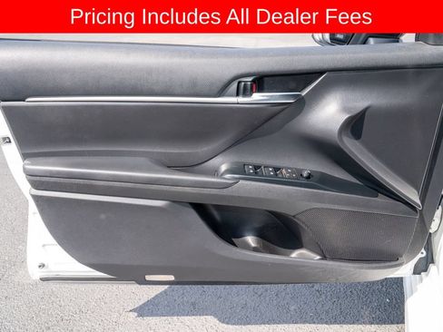 Used 2019 Toyota Camry SE FWD image 10